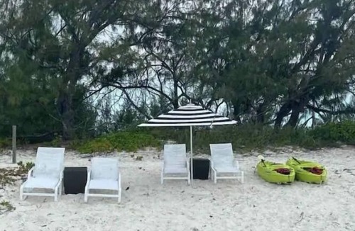 Jimmy Hill Condo | Condo on Jimmyhill Beach