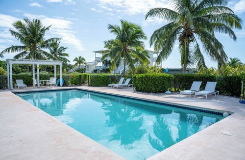 James Cistern Condo | Condo w/Views, Beach, Htd Pool, Golf Cart, Kayaks, Gym, Pickleball Court!