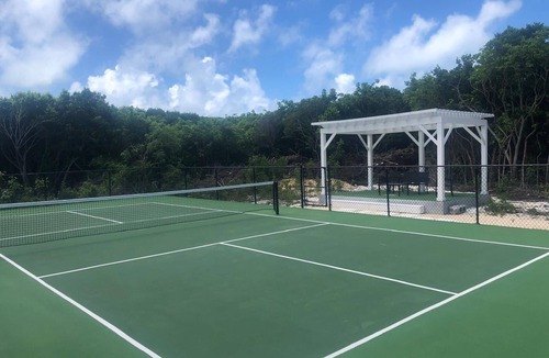 James Cistern Condo | Condo w/Views, Beach, Htd Pool, Golf Cart, Kayaks, Gym, Pickleball Court!