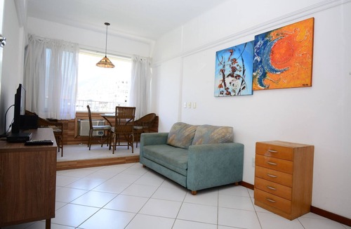 Copacabana Apartment | Copacabana Sea – Beach & Leisure - Sleeps 5