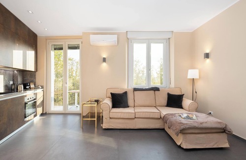 Quartiere Mazzini Apartment | Corvetto House by BarbarHouse