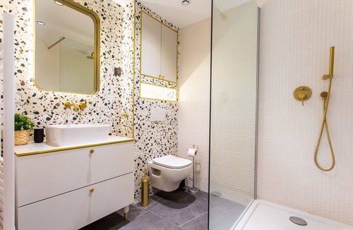 Hopital Saint-Louis Apartment | Cosy apartment - 2BR/6P - Canal St Martin