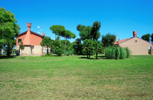 Cavallino-Treporti Apartment | Cosy apartment for 4 people with A/C, WIFI, TV and patio