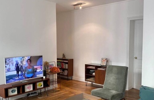 Quartier de Rochechouart Apartment | Cosy apartment Montmartre Abbesses