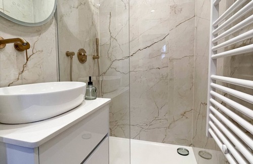 Les Viselets Apartment | Cosy & Comfy 1 bedroom Nogent sur Marne- fully renovated