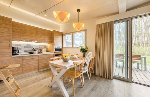 Bailly-Romainvilliers Cottage | Cottage ∙ 2 bedrooms ∙ 4 guests