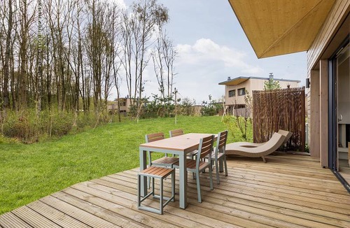 Bailly-Romainvilliers Cottage | Cottage ∙ 2 bedrooms ∙ 4 guests