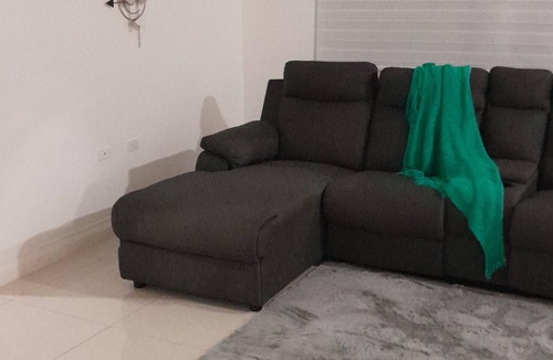 Kingston Apartment | Cozy 1bed apt with balcony, pool in the heart of Kgn