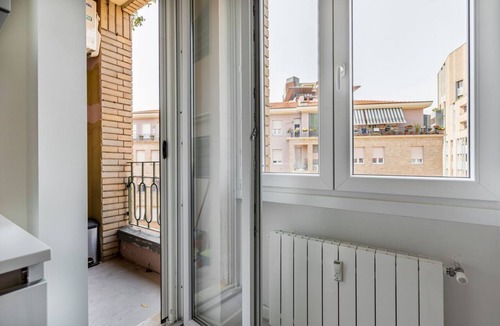 Porta Garibaldi Apartment | Cozy and bright 66sqm apartment located on the 6th floor of a building with lift (with a flight of stairs at the entrance to reach it).The accommodation is located in an exceptional position, just 300m from P.zza Gae Aulenti, famous for the wonderful vie