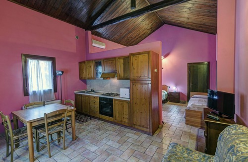 Pontecchio Polesine Other | Cozy apartment in a farmhouse in Veneto with shared swimming pool