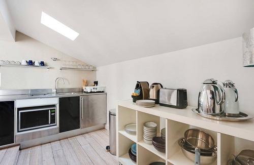 Porte-Saint-Martin Apartment | Cozy apartment & Terrace - 2BR/4P - République