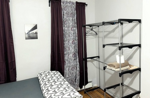 Ocean Hill Bed & Breakfast | Cozy B&B with 1 bedroom and WiFi, AC in fabulous Brooklyn