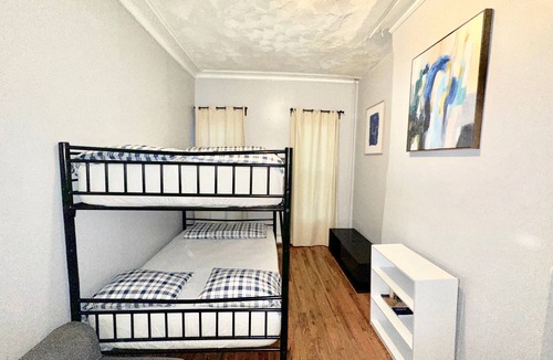 Ocean Hill Bed & Breakfast | Cozy bed & breakfast in beautiful Brooklyn with AC, WiFi