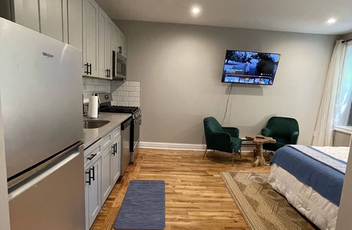 Ocean Hill Apartment | COZY BROOKLYN STUDIO 15 min To Manhattan