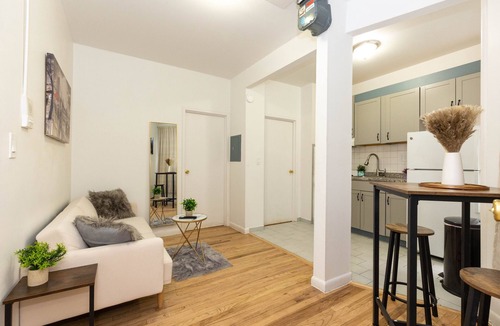 Manhattan Valley Apartment | Cozy Colombia University 2BR 1BA - Near central park