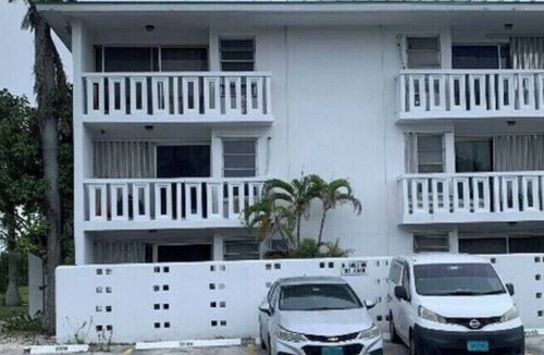 Bahamas Terrace Apartment | Cozy condo in fabulous Freeport with AC