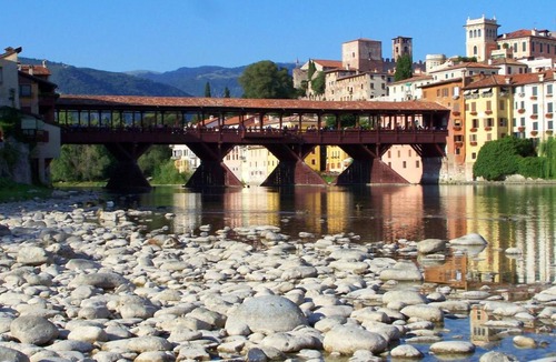Asolo House | Cozy Farmhouse in Pagnano Italy near Forest