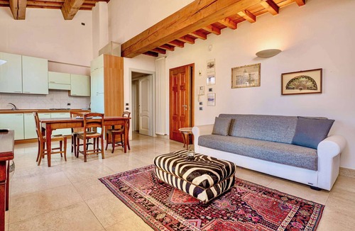 Citta Antica Apartment | Cozy flat with large balcony few steps from Arena
