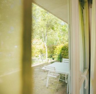 Chevilly-Larue Bed & Breakfast | Cozy Garden Rooms