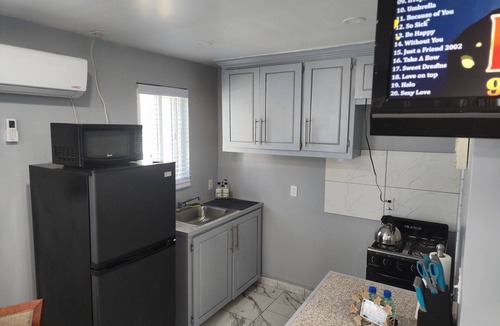 Nassau Apartment | Cozy Getaway