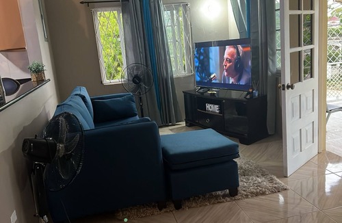 Savanna la Mar House | Cozy getaway home close to Negril seven mile beach