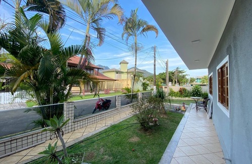 Angra dos Reis House | Cozy house with pool, 4 bedrooms (2 suites) next to the beach