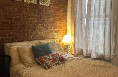 Sutton Place Apartment | Cozy Midtown Manhattan apartment with massive private patio space