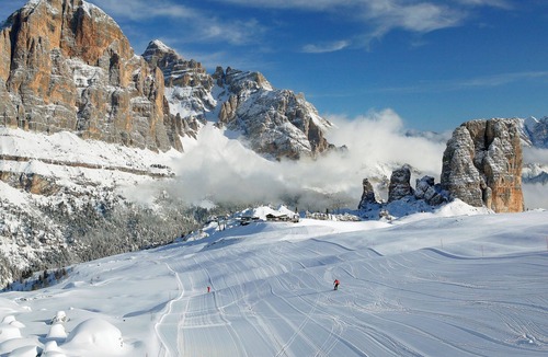 San Vito di Cadore Apartment | Cozy mountain house with private garden a few kilometers from Cortina.