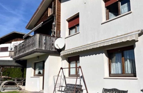 Laggio di Cadore House | Cozy mountain apartment, with pets allowed.