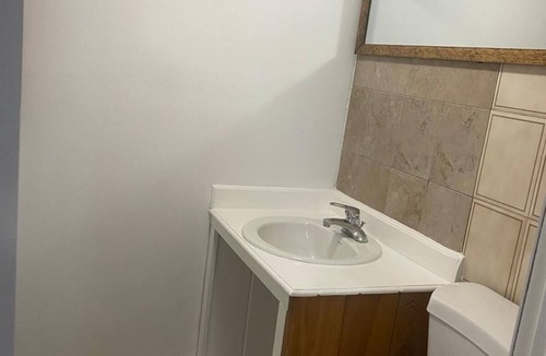 Westward Villas Subdivision Hotel | Cozy Queen Balcony Escape