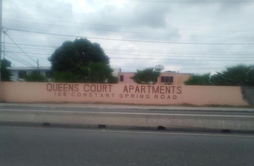 Saint Andrew Apartment | Cozy Queen Court Apt Constant Spring Road