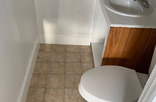 Westward Villas Subdivision Hotel | Cozy Queen Hideaway