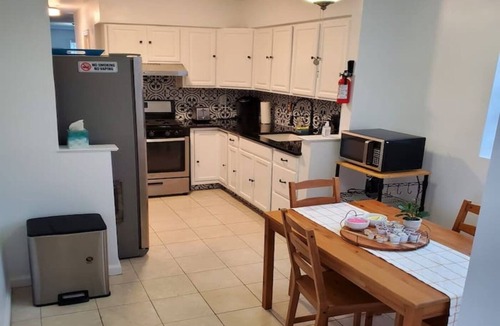 Canarsie Apartment | Cozy Rockaway Getaway near JFK Airport sleeps 4!