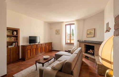 Crespi d'Adda Apartment | CRESPI APARTMENT SIX (VILLAGE CRESPI HERITAGE U.N.E.S.C.O.)