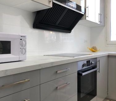 Montaigut House | Creteil new 1