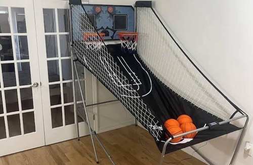 East Flatbush Apartment | Crown height 3 Bedroom Townhouse