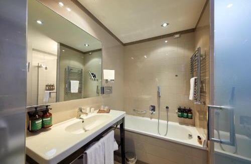 Borgo Roma Hotel | Crowne Plaza Verona Fiera by IHG