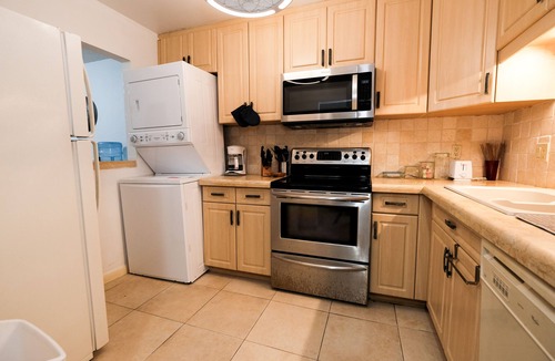 Williams Town Condo | Cute, Clean, Comfortable Beach Retreat