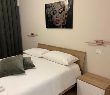 Downtown House | DedaGuesthouse
