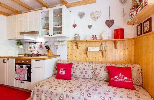 Fusine House | DELICIOUS TWO-ROOM APARTMENT AT THE MAè DOLOMITI CIVETTA