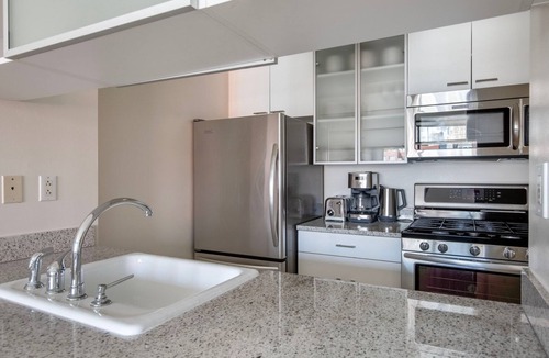 Chelsea Apartment | Delightful Chelsea 1BR w/Gym & W/D, nr Art & Theater, by Blueground