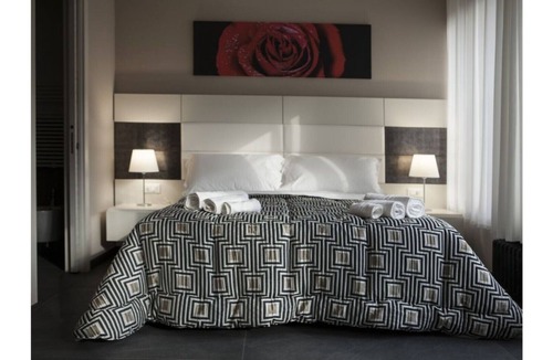 Verona City Centre Apartment | DELUXE ROOM - LIVING ARENA