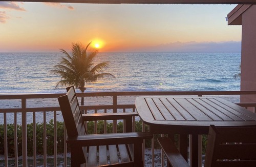 South Bimini Condo | Direct Oceanfront Bimini Cove 20i 3/3 Townhouse NEWLY RENOVATED