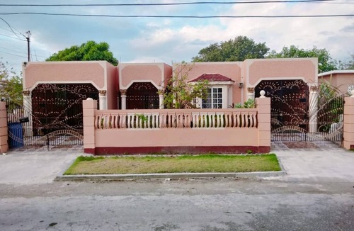 Portmore Apartment | Doug Manor 2bedroom Apartment