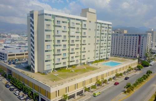 Kingston Apartment | Downtown Kingston Waterfront 2 Bed Apartment
