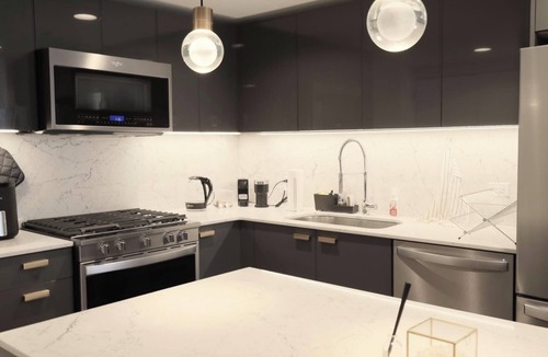 Bowery Apartment | Downtown Luxurious 1-Bedroom Apartment - Incredible Location
