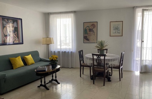 Citta Antica Apartment | Dwelling Art and Wine