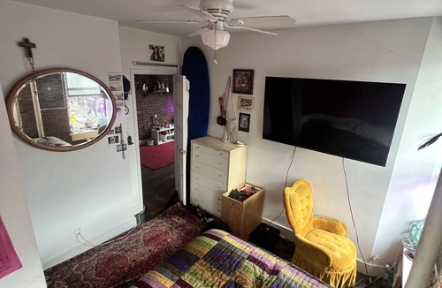 East Village Apartment | East Village Cozy 1 Bedroom In Shared 3 Bedroom Prime Location