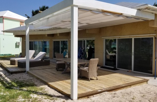 Spanish Wells House | Easy, Breezy, Beautiful - ON THE BEACH