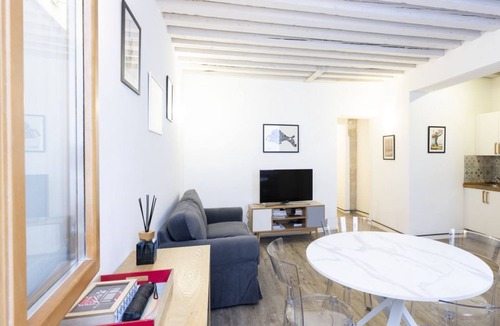 Santa Croce Apartment | Easylife-Apartment with courtyard near S.LuciaFS